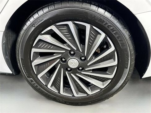 Used 2022 Hyundai Sonata Limited w/ Cargo Package image 32