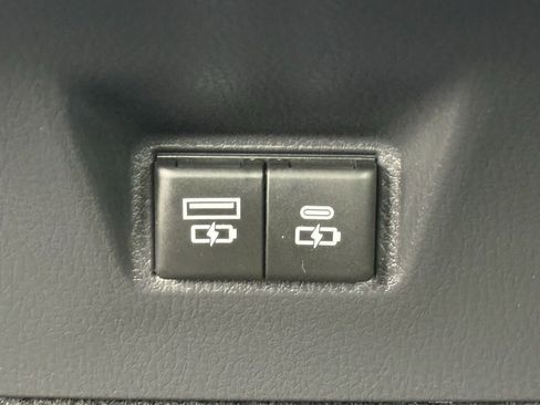 Used 2025 Toyota Camry XSE image 37