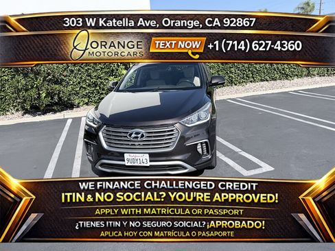 Used 2017 Hyundai Santa Fe Limited w/ Cargo Package FWD image 1