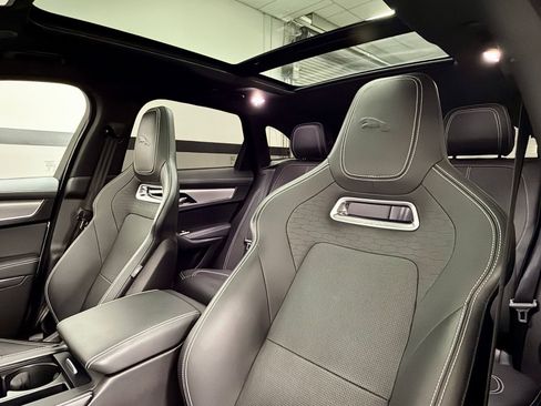 Used 2024 Jaguar F-PACE R-Dynamic S image 23