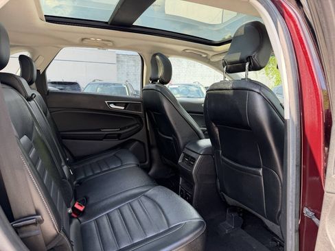 Used 2017 Ford Edge SEL w/ Equipment Group 201A AWD/4WD image 9