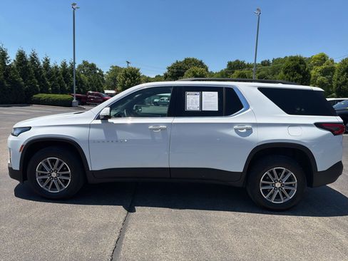 Used 2023 Chevrolet Traverse LT FWD image 10