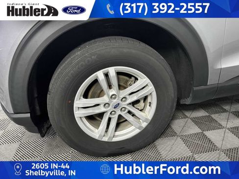 Used 2024 Ford Explorer XLT w/ Equipment Group 202A AWD/4WD image 10