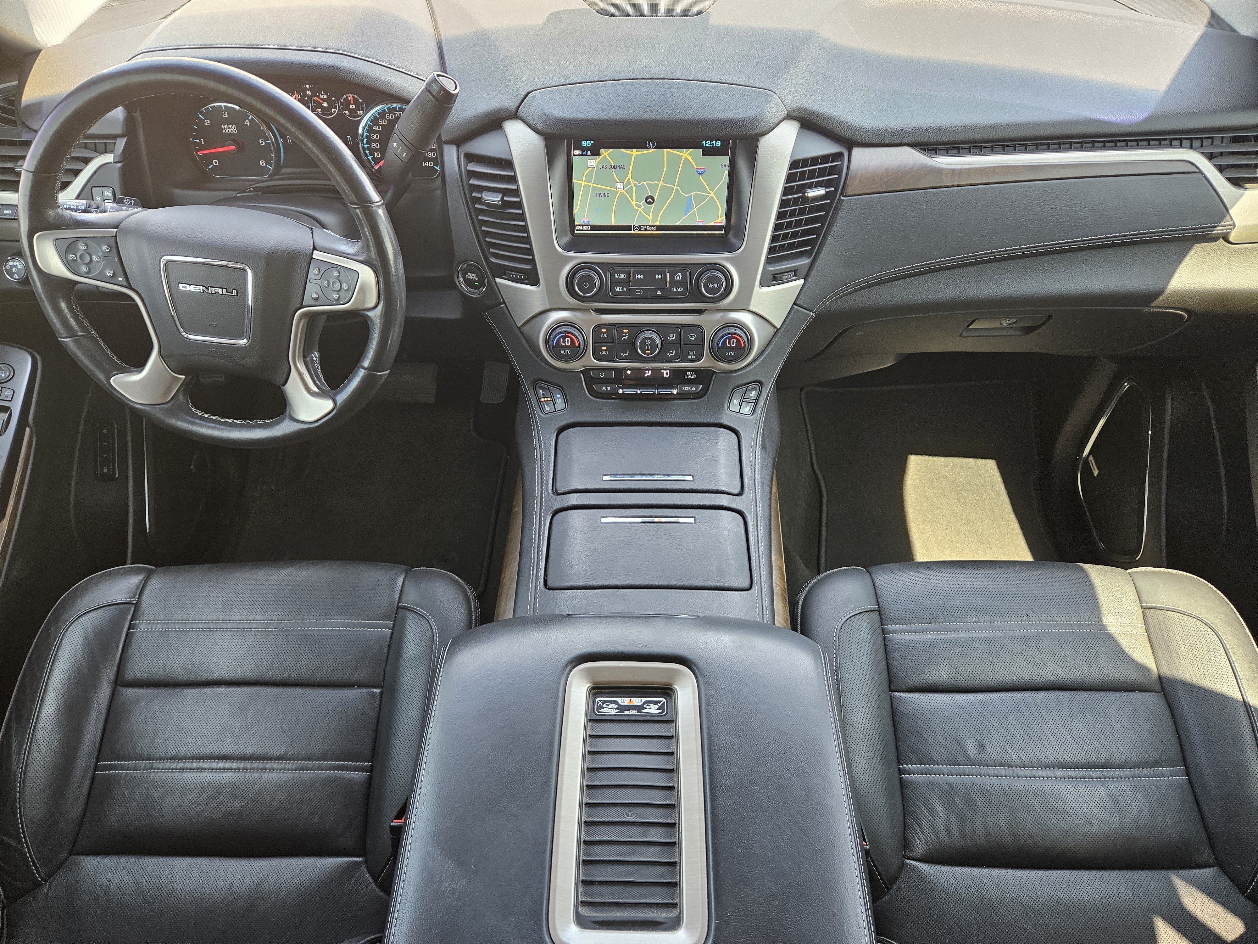 Used 2018 GMC Yukon XL Denali RWD image 25