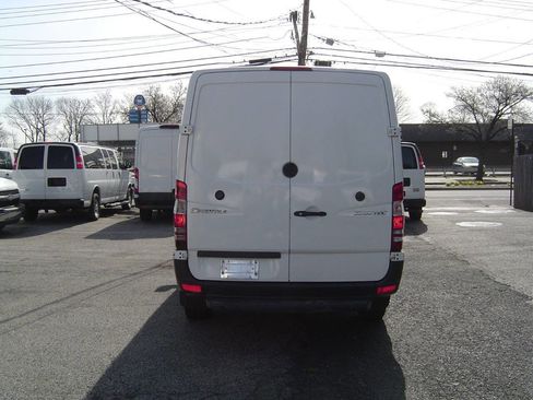 Used 2012 Mercedes-Benz Sprinter 2500 image 5