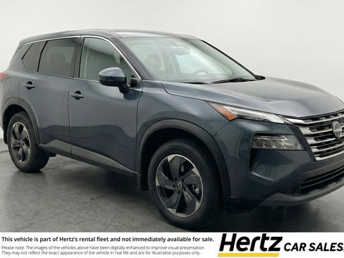 Used 2025 Nissan Rogue SV FWD image 1