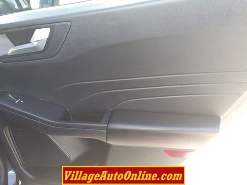 Used 2022 Ford Escape SEL image 45