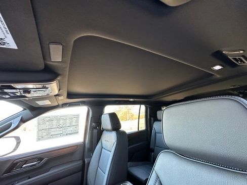 New 2026 GMC Yukon XL Denali w/ Sun & Power Step Package AWD/4WD image 23