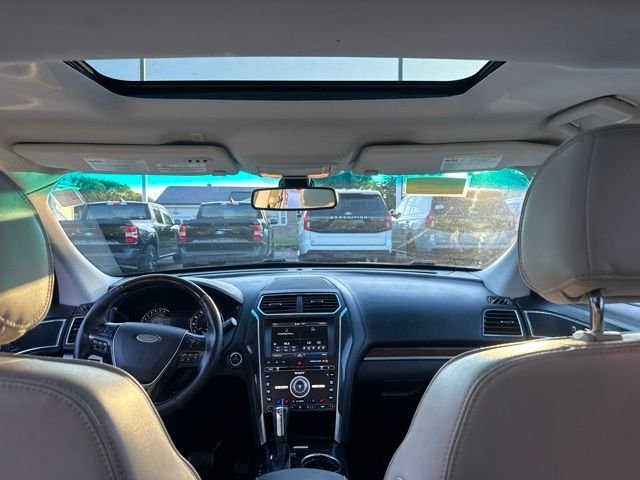Used 2016 Ford Explorer Platinum AWD/4WD image 17