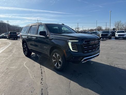 New 2026 GMC Yukon AT4 image 4