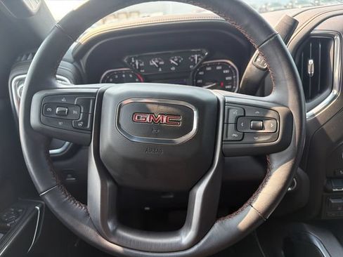 Used 2020 GMC Sierra 1500 AT4 w/ AT4 Premium Package AWD/4WD image 17