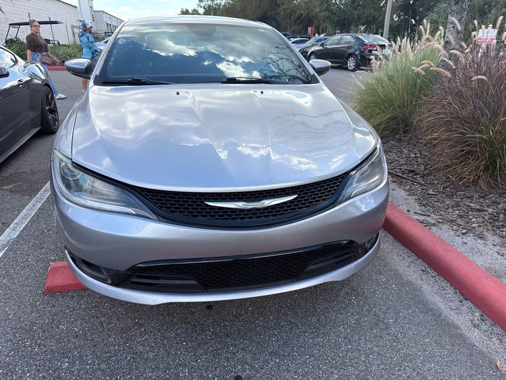 Used 2015 Chrysler 200 S w/ Navigation & Sound Group I FWD image 19