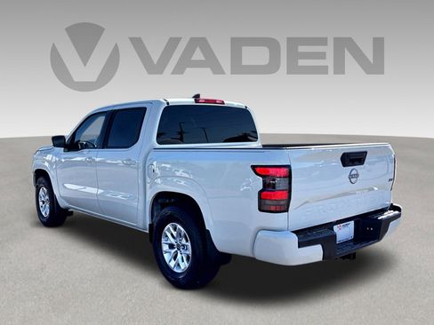 Used 2024 Nissan Frontier SV w/ Tow Package RWD image 26
