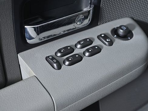 Used 2007 Ford F150 XLT image 19