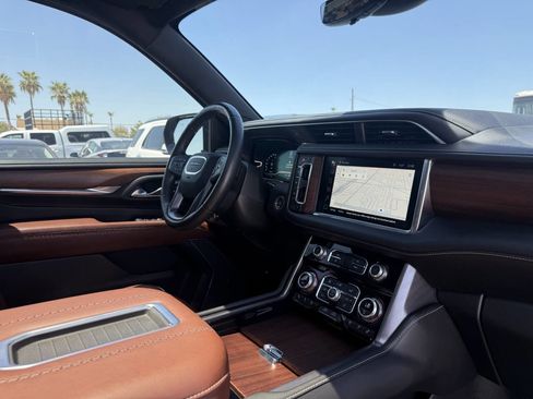 Used 2023 GMC Yukon Denali Ultimate image 41