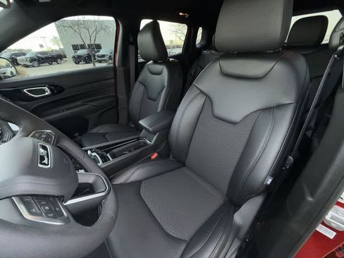 New 2026 Jeep Compass Latitude AWD/4WD image 11