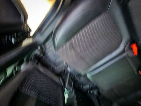 Used 2018 Buick Encore Preferred image 36