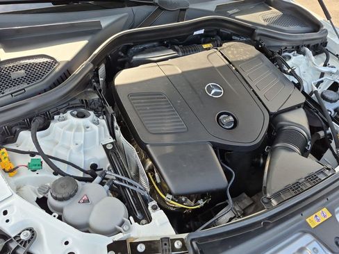 Used 2025 Mercedes-Benz GLC 350e 4MATIC image 27