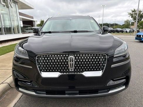 Used 2023 Lincoln Aviator Reserve w/ Equipment Group 201A AWD/4WD image 9