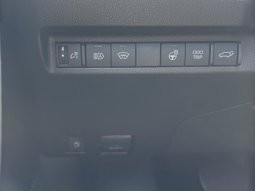 Used 2024 Toyota RAV4 XSE w/ Weather Package AWD/4WD image 13
