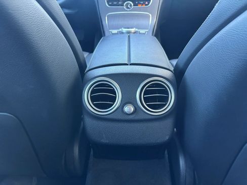 Used 2019 Mercedes-Benz C 300 Sedan image 16