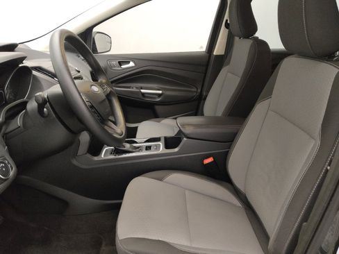 Used 2018 Ford Escape SE image 17