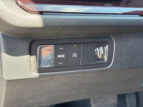 Used 2026 Chevrolet Traverse RS FWD image 22