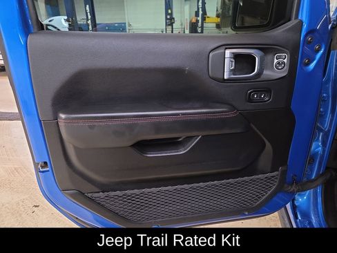 Used 2024 Jeep Wrangler Unlimited Rubicon w/ Safety Group image 11