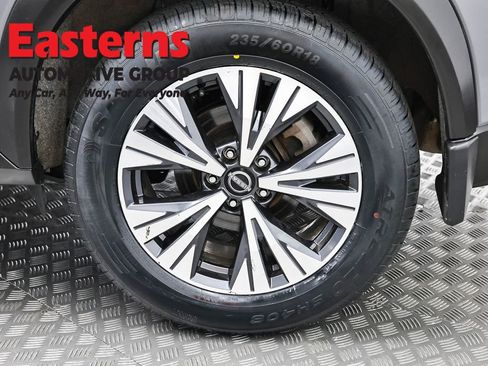 Used 2023 Nissan Rogue SV AWD/4WD image 29