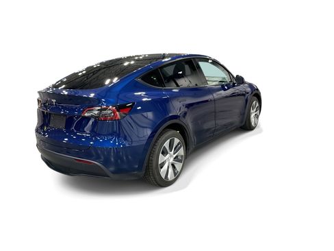 Certified 2023 Tesla Model Y Long Range AWD/4WD image 6