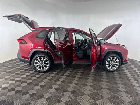 Used 2021 Toyota RAV4 Limited w/ Limited Grade Weather Package AWD/4WD image 16