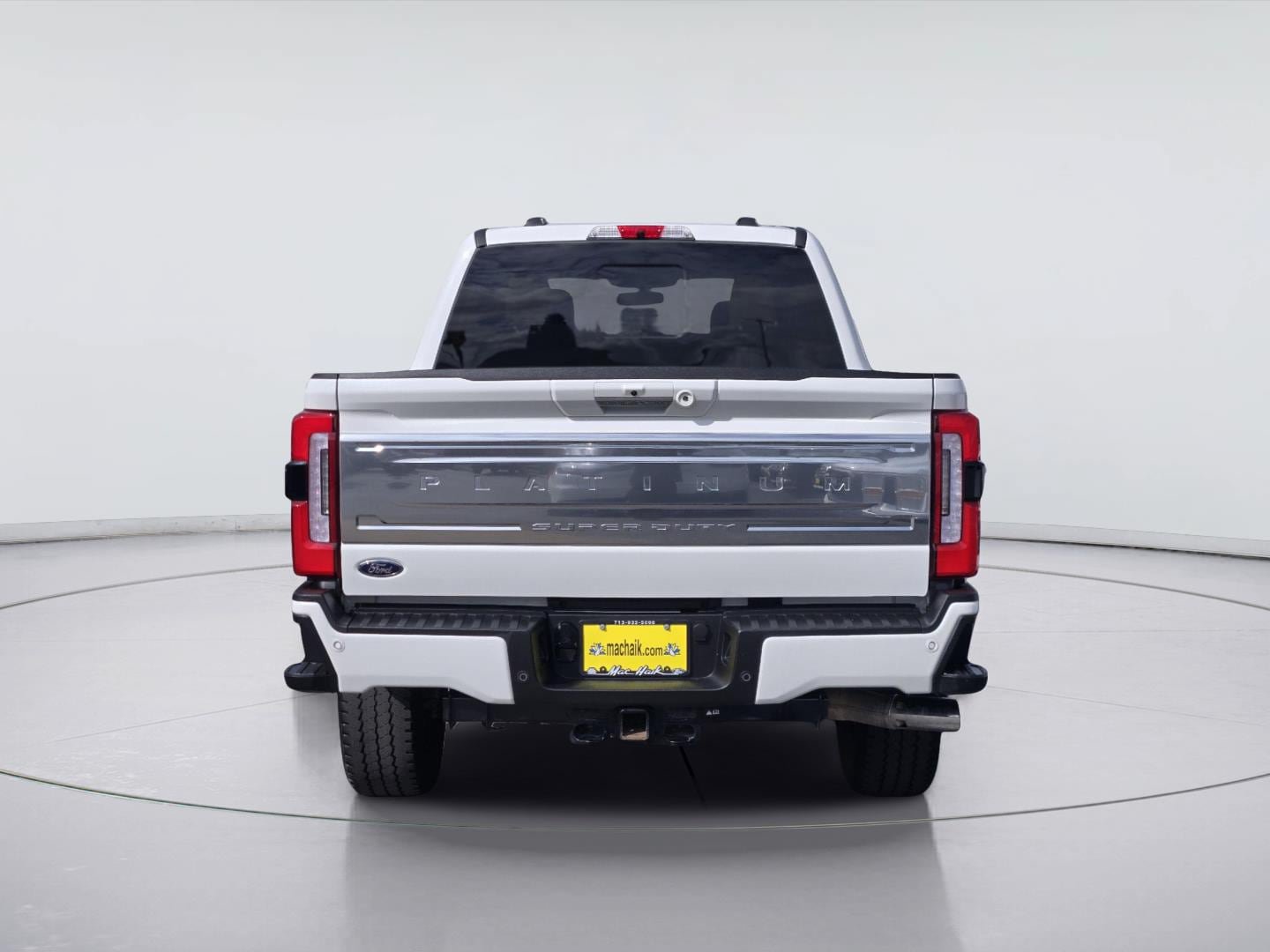Used 2024 Ford F250 Platinum w/ FX4 Off-Road Package AWD/4WD image 7