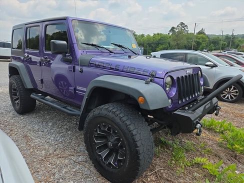 Used 2018 Jeep Wrangler Unlimited Sport S AWD/4WD image 2
