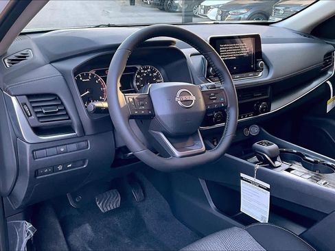 New 2026 Nissan Rogue SV image 10