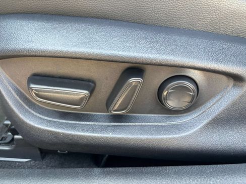 Used 2026 Toyota Camry SE FWD image 21