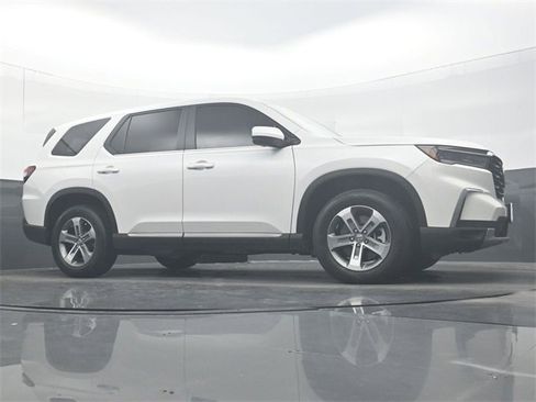 Used 2024 Honda Pilot EX-L image 27