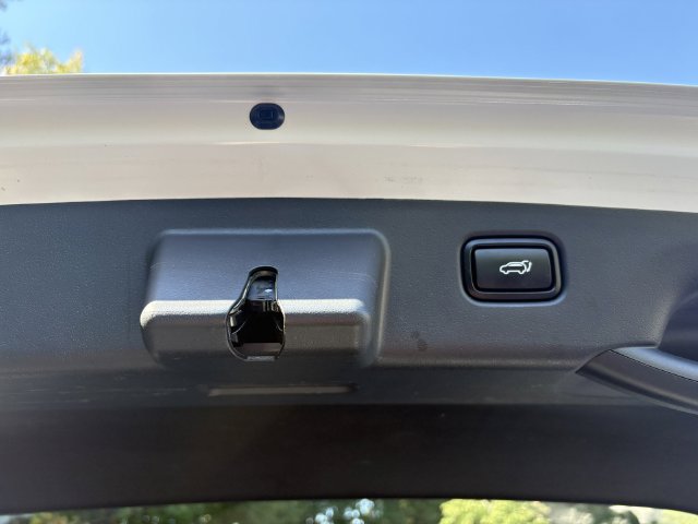 Certified 2023 Kia Niro Wave FWD image 41