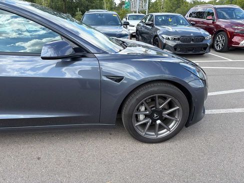 Used 2022 Tesla Model 3 Long Range AWD/4WD image 11