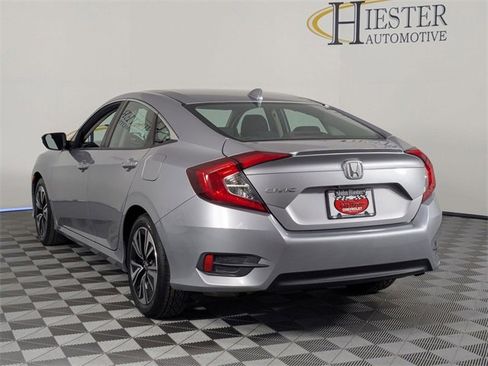 Used 2017 Honda Civic EX-T image 5