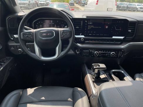 Used 2024 GMC Sierra 1500 SLT w/ SLT Premium Plus Package AWD/4WD image 13