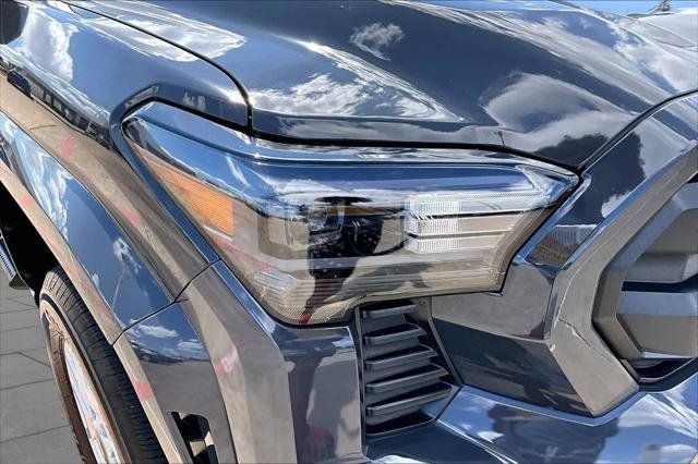 Certified 2026 Toyota Tacoma SR5 AWD/4WD image 28