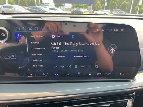 New 2026 Chevrolet Traverse LT w/ Enhanced Driving Package image 37