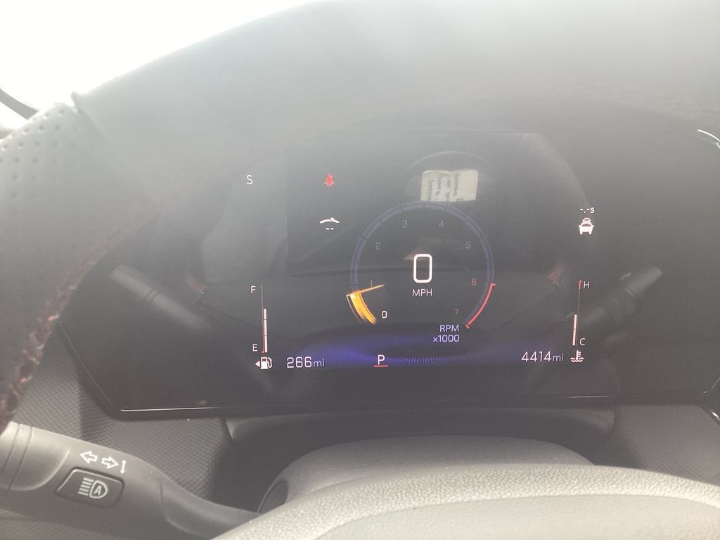 New 2026 Chevrolet TrailBlazer RS w/ Convenience Package FWD image 32