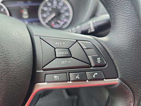 Certified 2025 Nissan Sentra SV FWD image 17