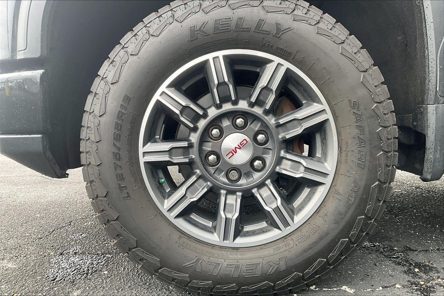 Used 2024 GMC Sierra 1500 AT4 w/ AT4 Preferred Package AWD/4WD image 9