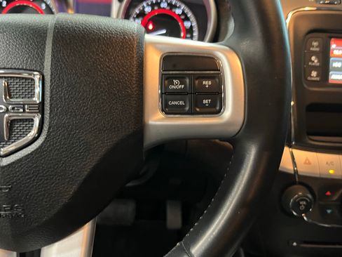 Used 2016 Dodge Journey SXT w/ Blacktop Package FWD image 20