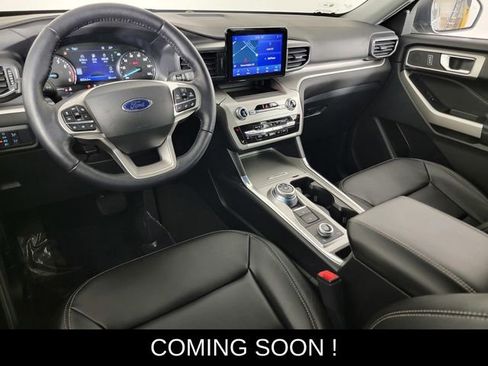 Used 2022 Ford Explorer XLT w/ Equipment Group 202A image 33