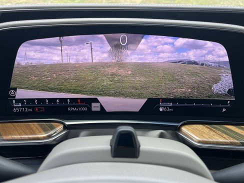 Used 2022 Cadillac Escalade ESV Sport Platinum RWD image 45