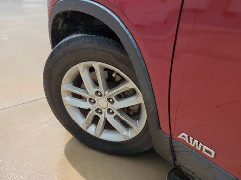 Used 2015 Kia Sorento LX AWD/4WD image 8