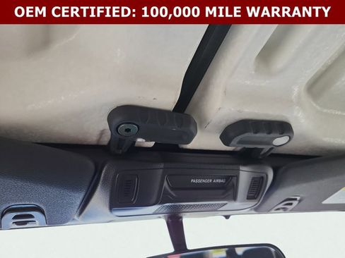 Used 2024 Jeep Gladiator Sport AWD/4WD image 31